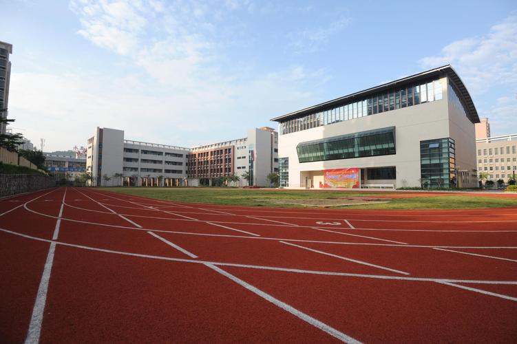 p>珠海市藝術(shù)高級中學(xué)創(chuàng)辦于2012年,市教育局直屬全日制公辦普通高中